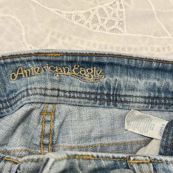 American Eagle distressed jeans Size:0 short - Picture 5 of 6